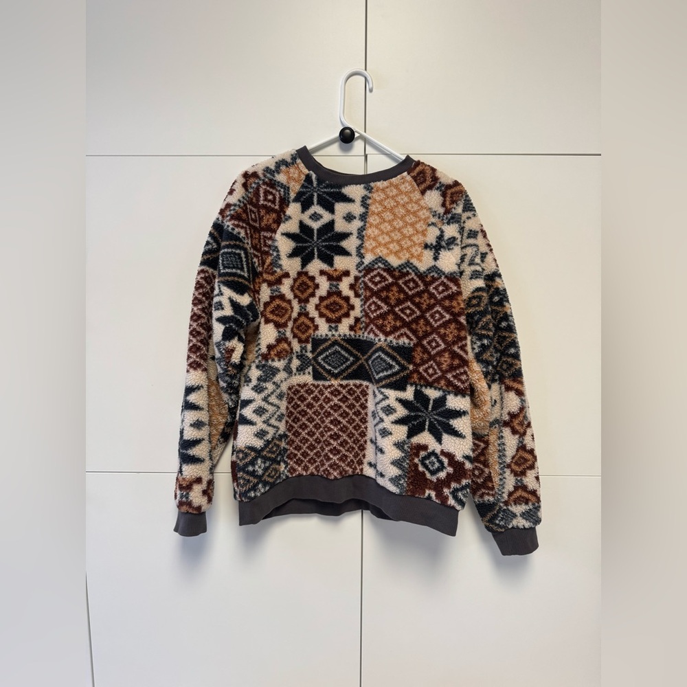 Urban Outfitters Cozy Sherpa Fair Isle Crew Neck Sweatshirt. Size small.